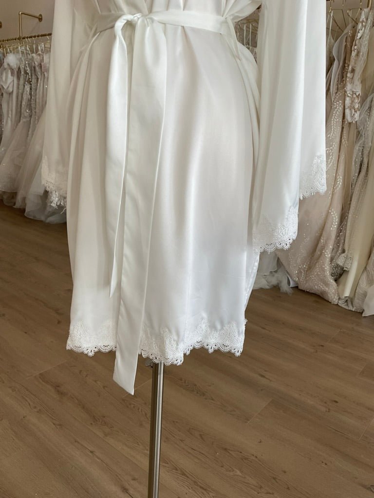 Untamed Petals - Alexa Robe (L)Bridal AccessoriesL