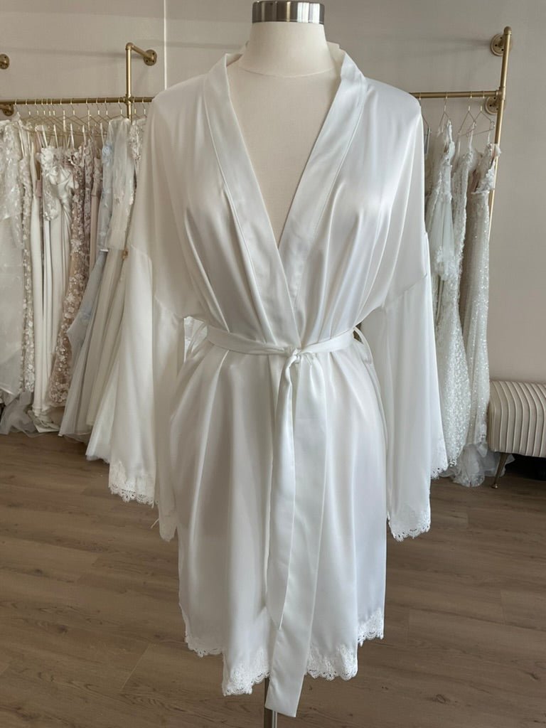 Untamed Petals - Alexa Robe (L)Bridal AccessoriesL