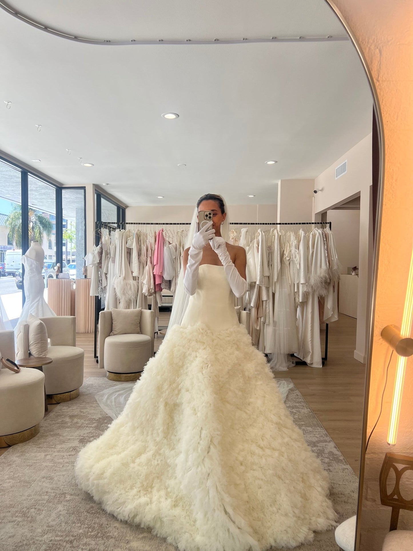 Vera Wang - Eleanor (6)Wedding Dresses6