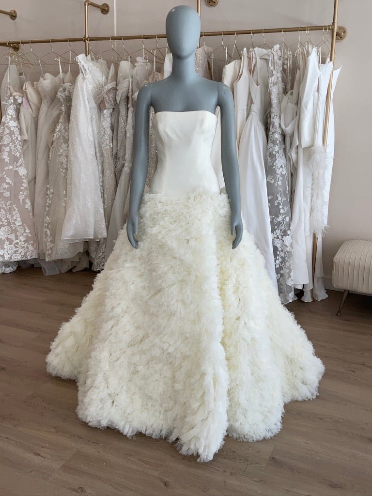 Vera Wang - Eleanor (6)Wedding Dresses6