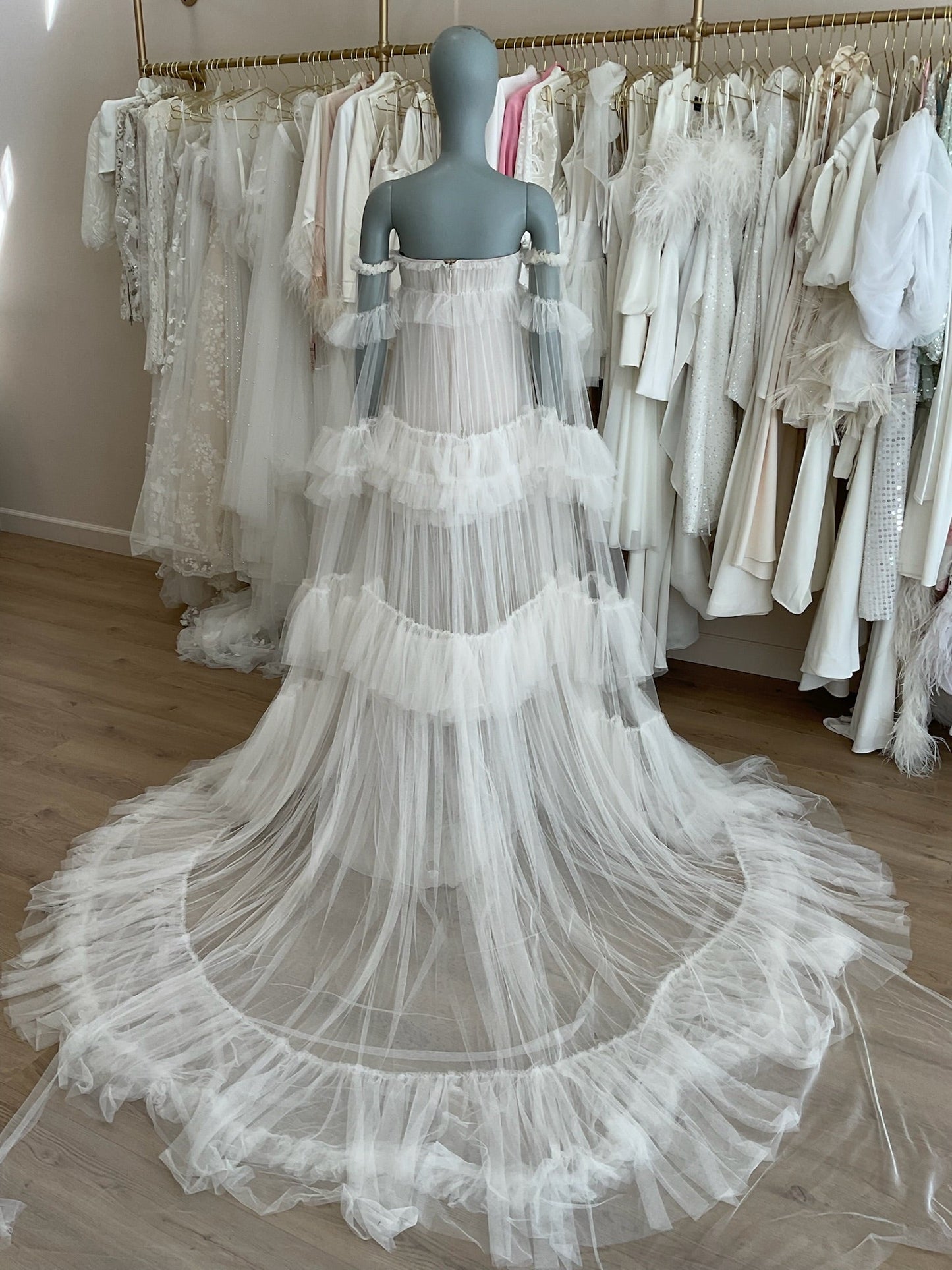 Vera Wang - Phillipa (14)Wedding Dresses14