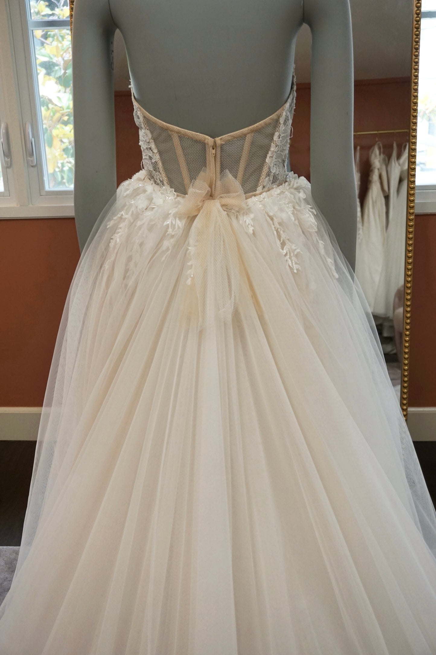 Berta - Full Overskirt