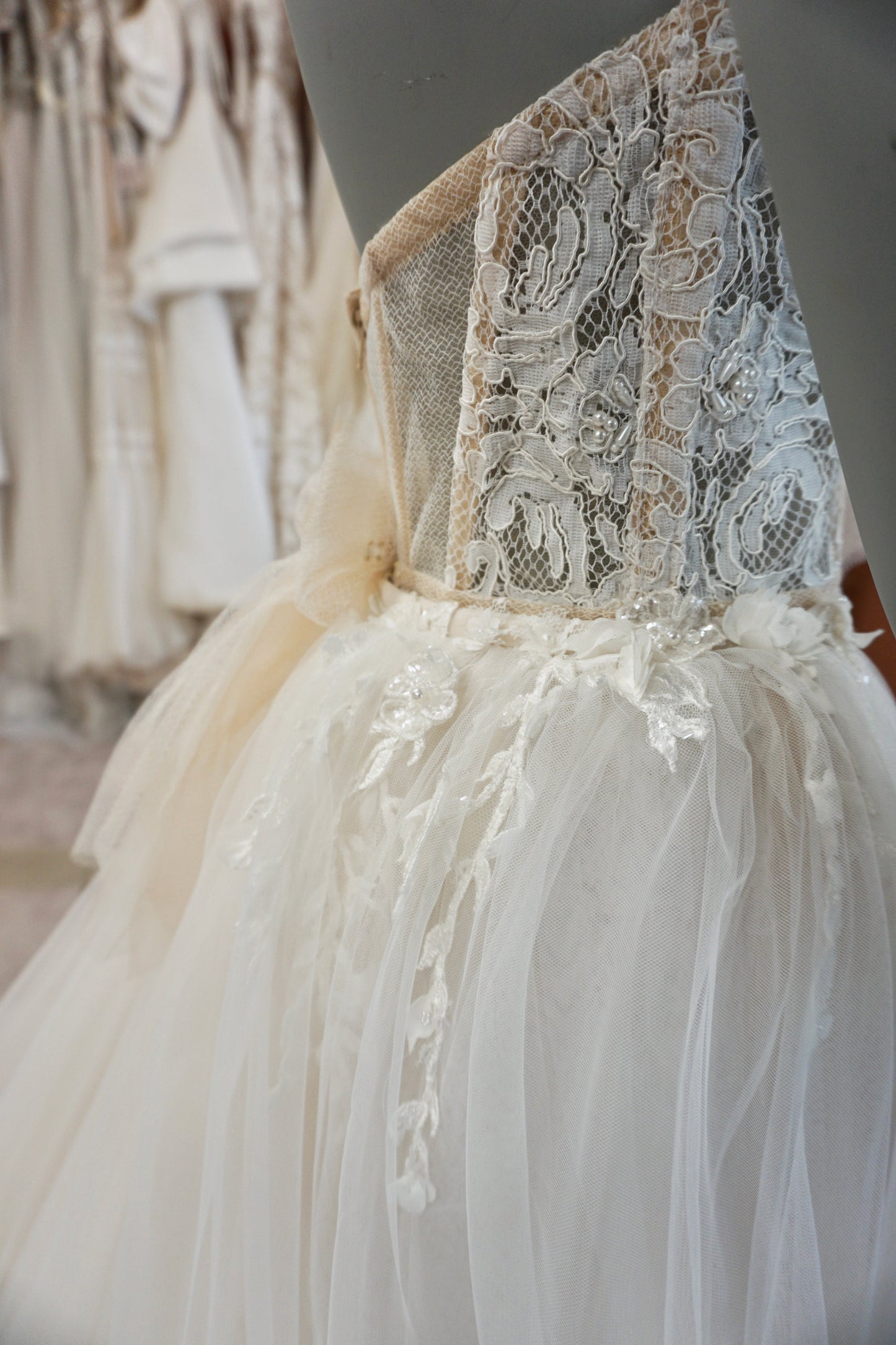 Berta - Full Overskirt