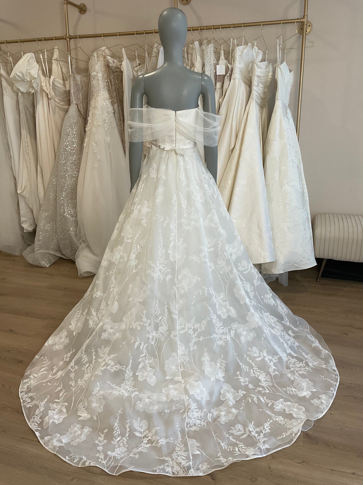 Amsale - Cressidea (12)