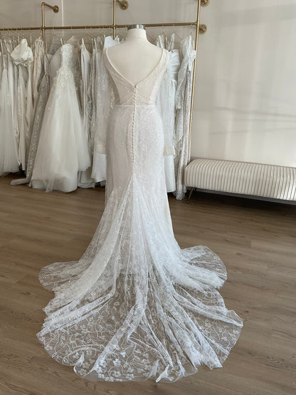 Studio Levana - Azalea w/ sleeves (20)