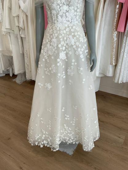 Mira Zwillinger - Karla w/ shrug and topper (modified) (4)