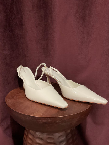 Reformation - Natasha Pump (11)