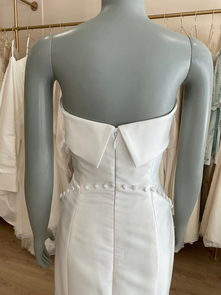 Anne Barge - Newport Gown & Train  (12)