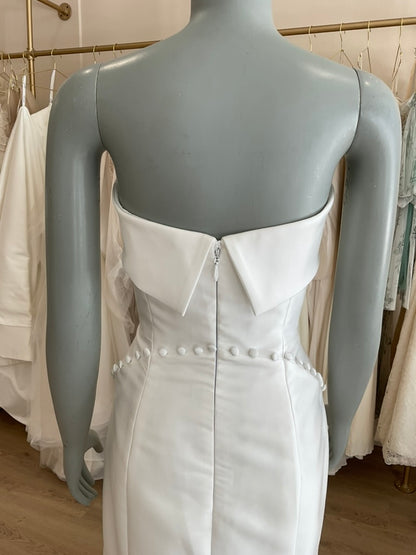 Anne Barge - Newport Gown & Train  (12)