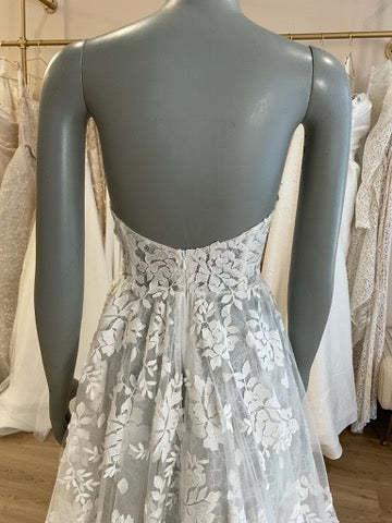 Frencesca Miranda - Loretta (6)