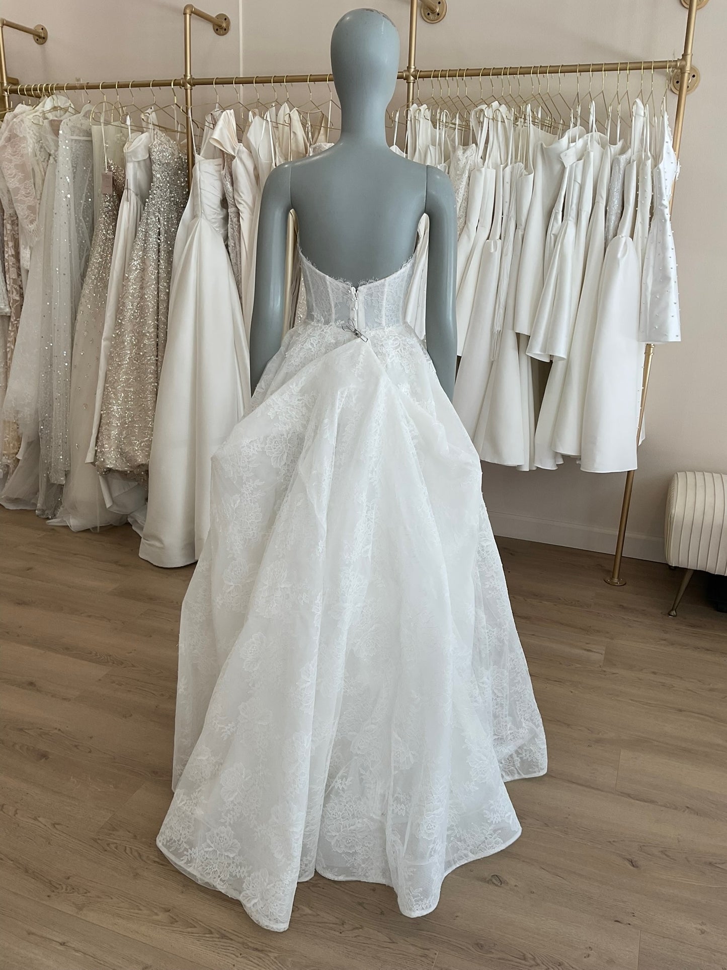Monique Lhuillier  - Helena  (2)