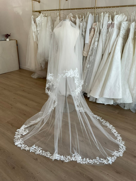 Bliss by Monique Lhuillier - Double Layer Lace Chapel Veil (Chapel)