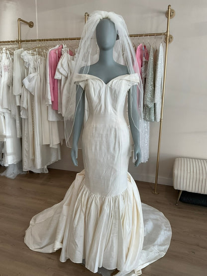 Sarah Whitworth - Vintage Mermaid w/veil (8)