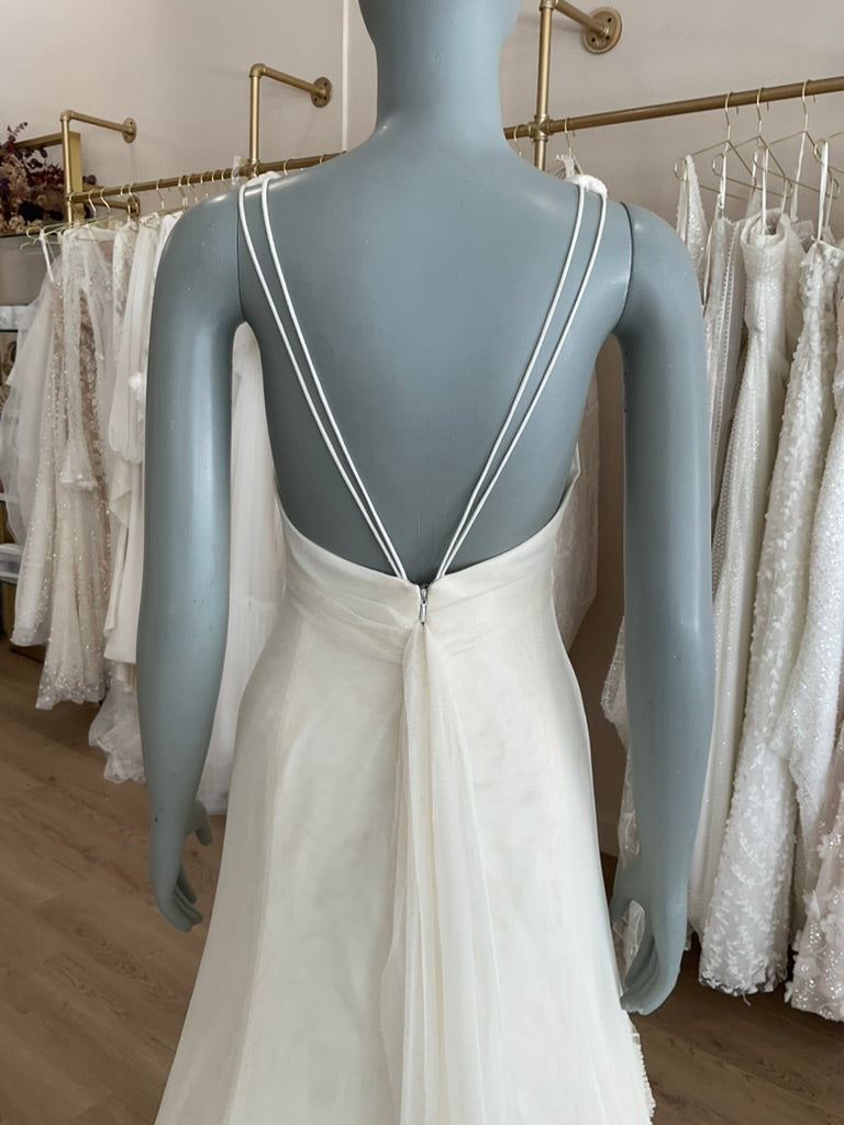 Vera Wang - Vintage V Neck A Line (8)