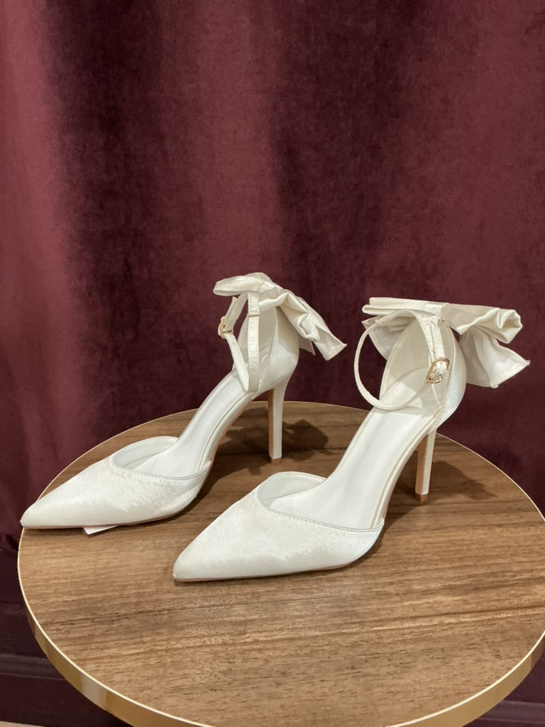 Meshki - Charmed Pumps (7)