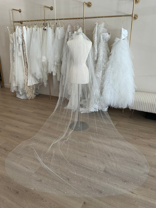 Erin Cole - Diamonds (Cathedral)