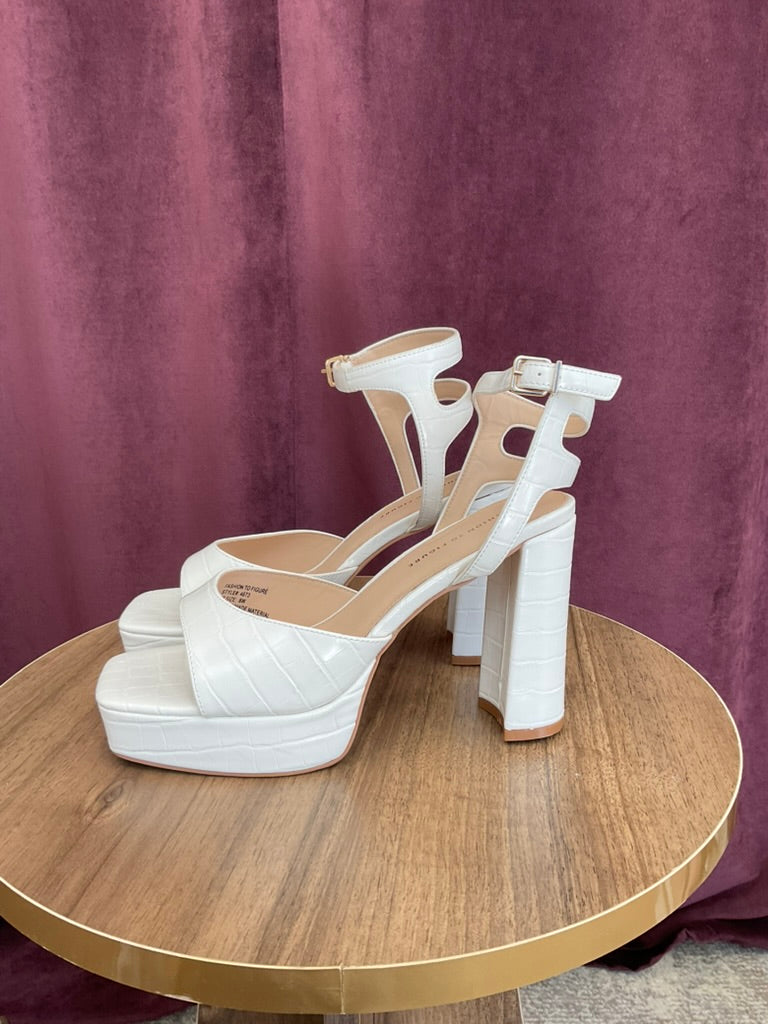Fashion to Figure - Hilari Wide Width Heel Sandal (8)