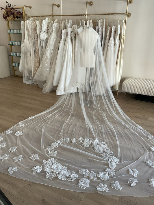 Galia Lahav  -  Nirvana Veil (Royal Cathedral)