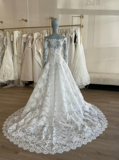 Monique Lhuillier - Fleur de Lis w/ jacket (8)