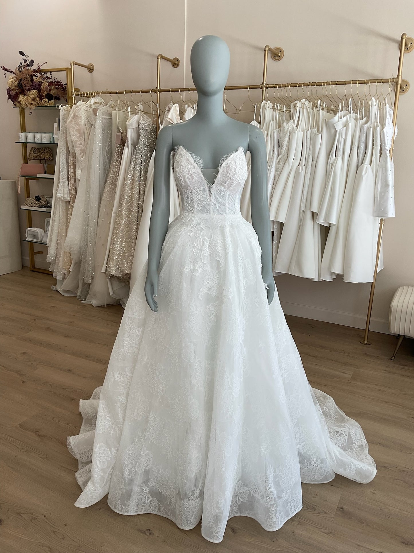 Monique Lhuillier  - Helena  (2)