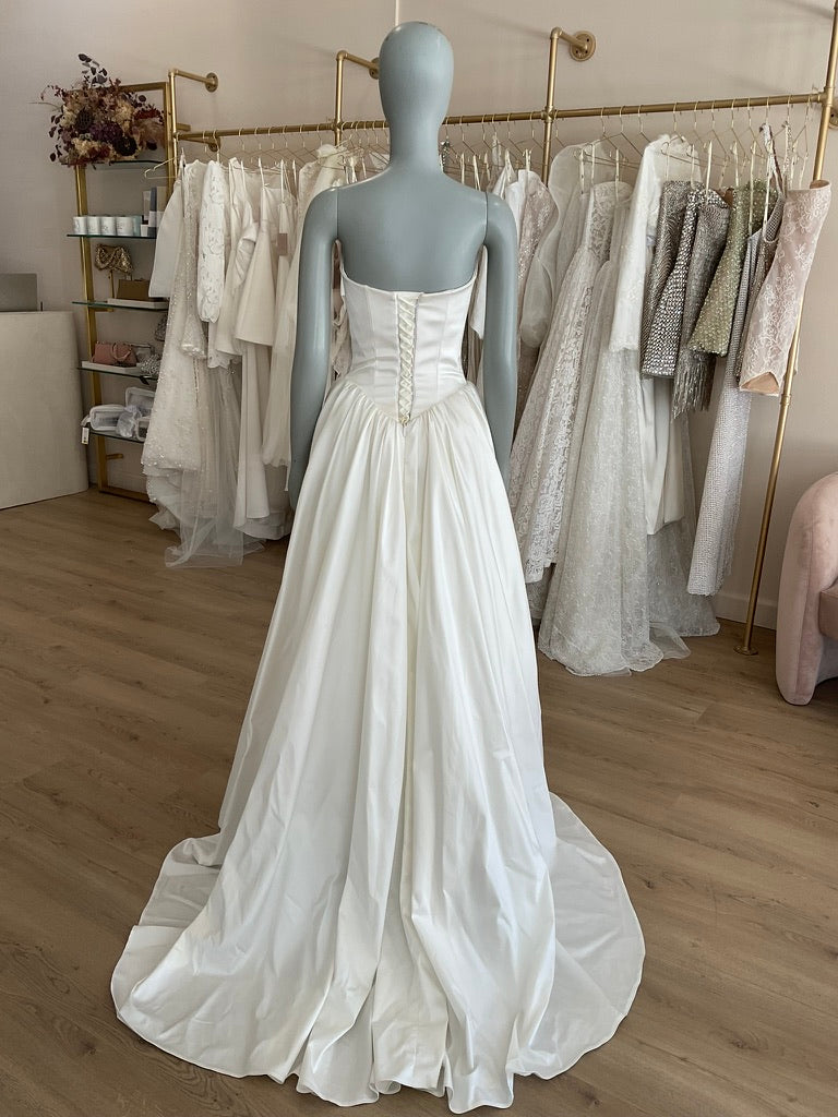 Sky Mor Bridal - Claire (4)