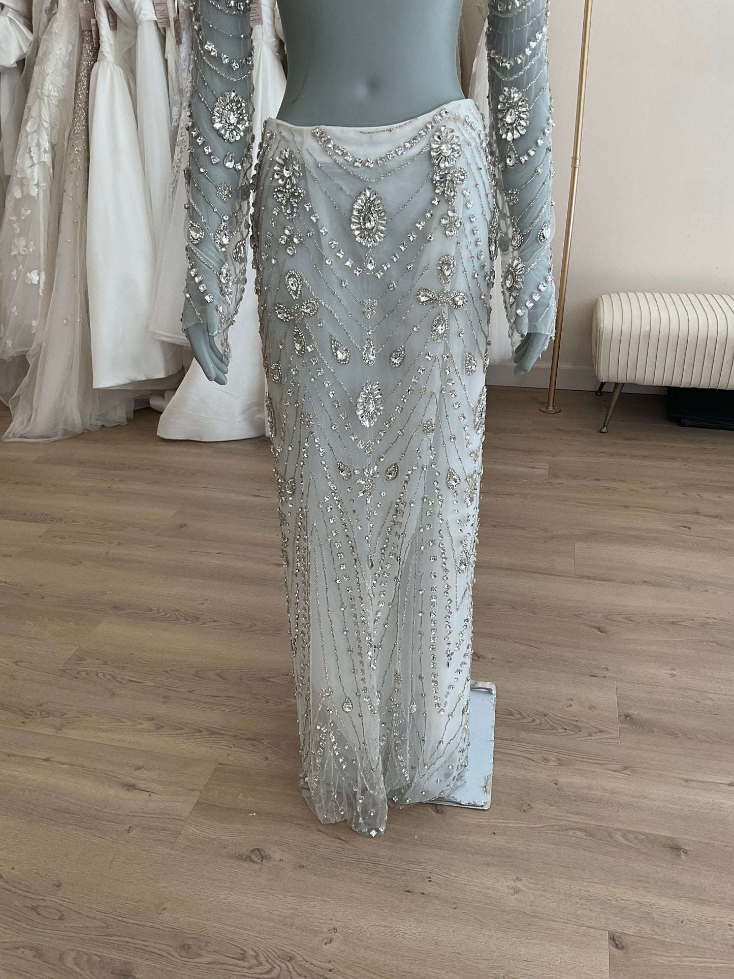 Sky Mor Bridal - Gwen (2)