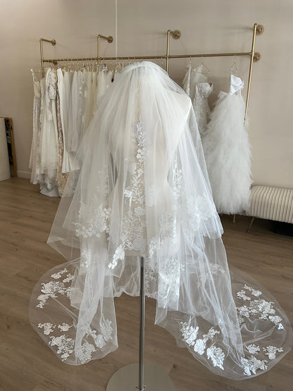 Pronvoias - Double Layer Veil w/ flower appliques  (Cathedral)