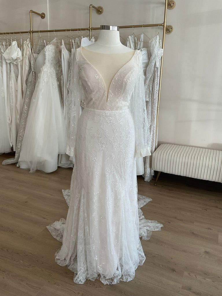 Studio Levana - Azalea w/ sleeves (20)