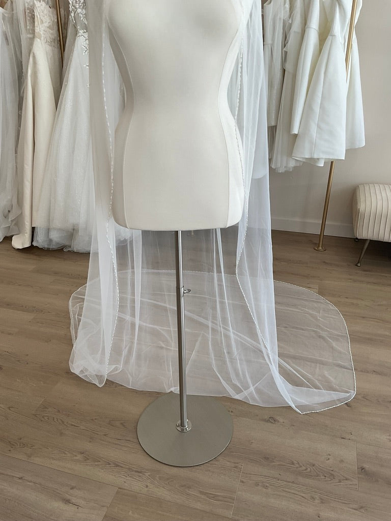 Dainty Veil