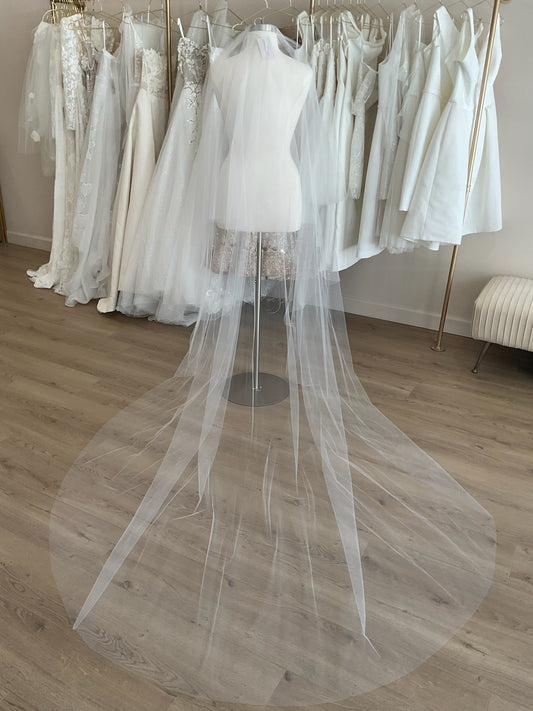 Monique Lhuillier - Two Tier Tulle Cathedral veil