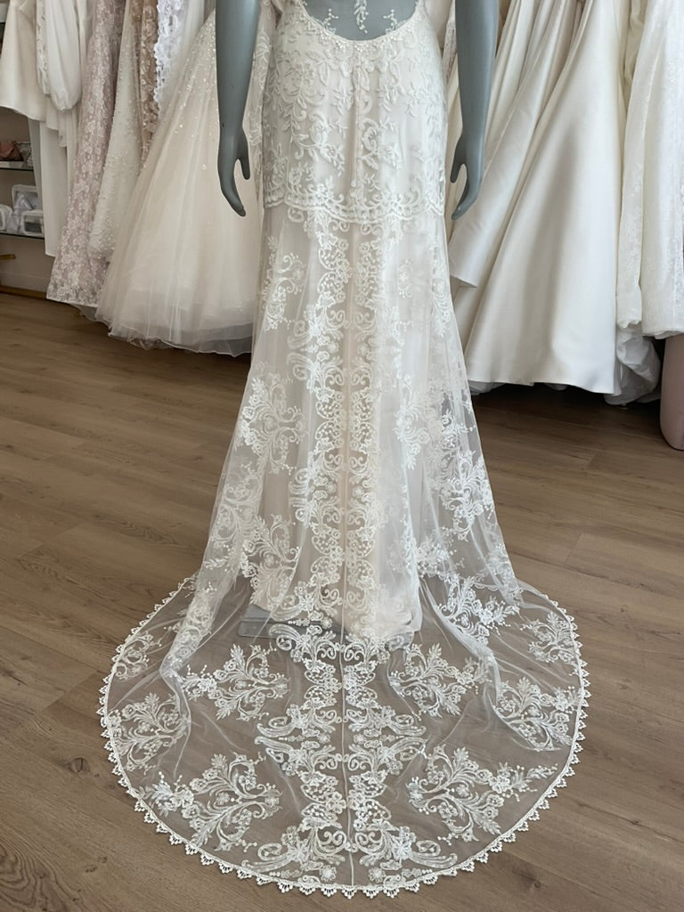 Claire Pettibone - Iris (10)
