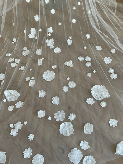 Jila Atelier - Floral Veil