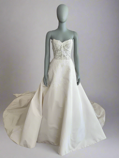 Carolina Herrera - Pandora (12)