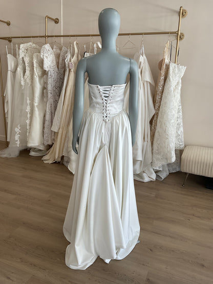 Sky Mor Bridal - Silk Basque Waist A-line (6)