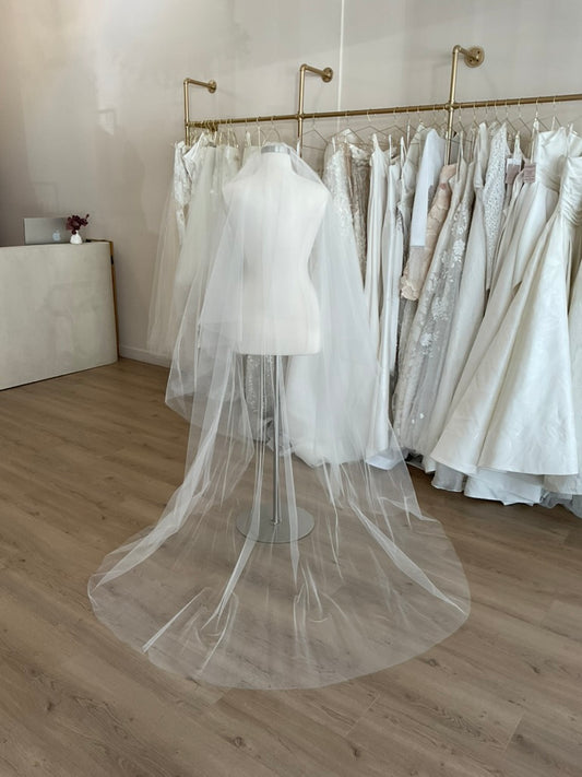 Anna Campbell - Chapel Length Veil w/ Blusher (Chapel)