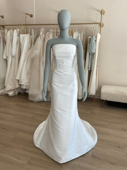 Anne Barge - Newport Gown & Train  (12)
