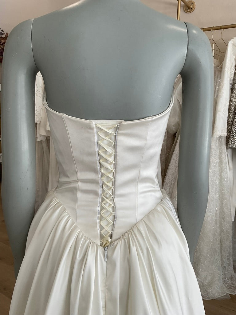 Sky Mor Bridal - Claire (4)