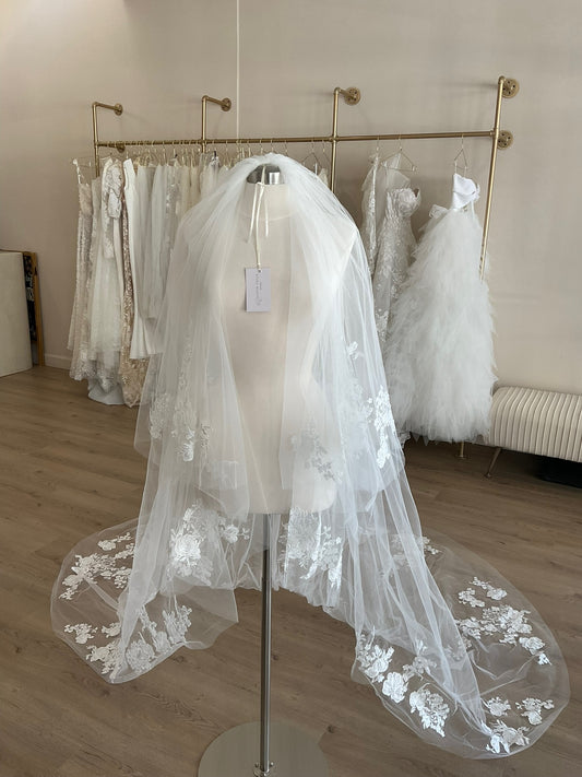 Pronvoias - Double Layer Veil w/ flower appliques  (Cathedral)