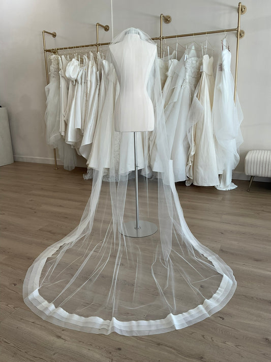 Vera Wang - Amari Veil