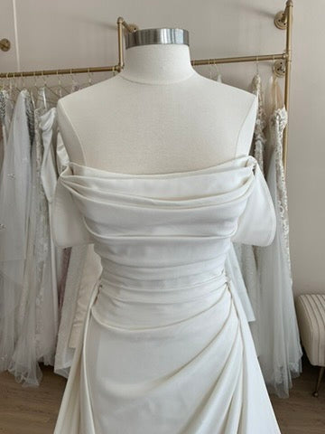 Anne Barge - Naomi w/Overskirt (14)