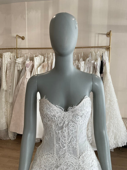 Monique Lhuillier - Fleur de Lis w/ jacket (8)