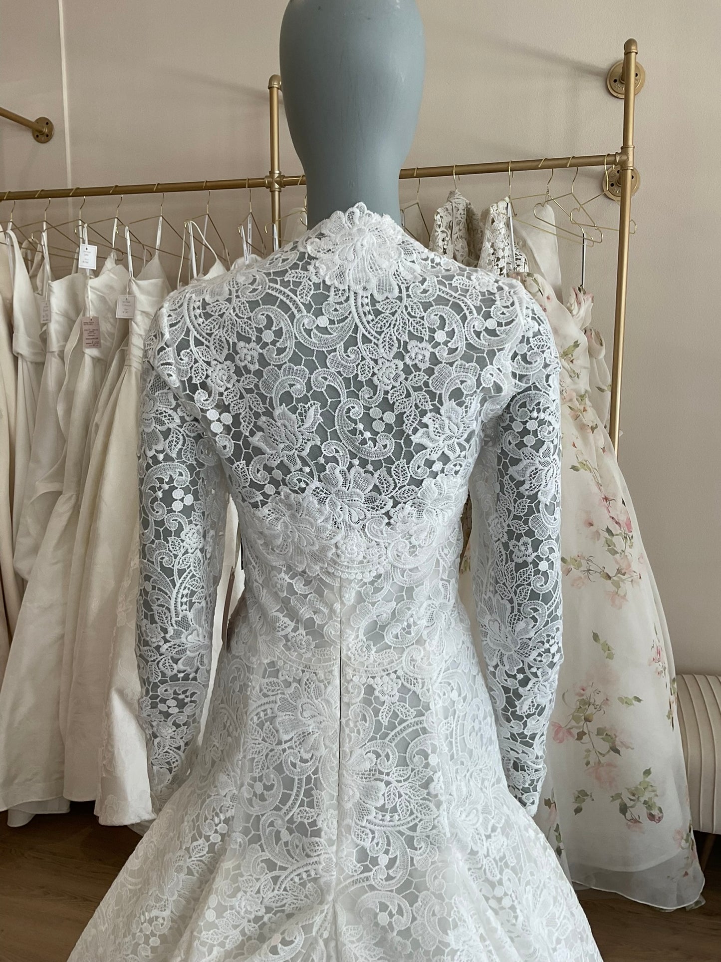 Bliss by Monique Lhuillier - BL 25- 103 (6)