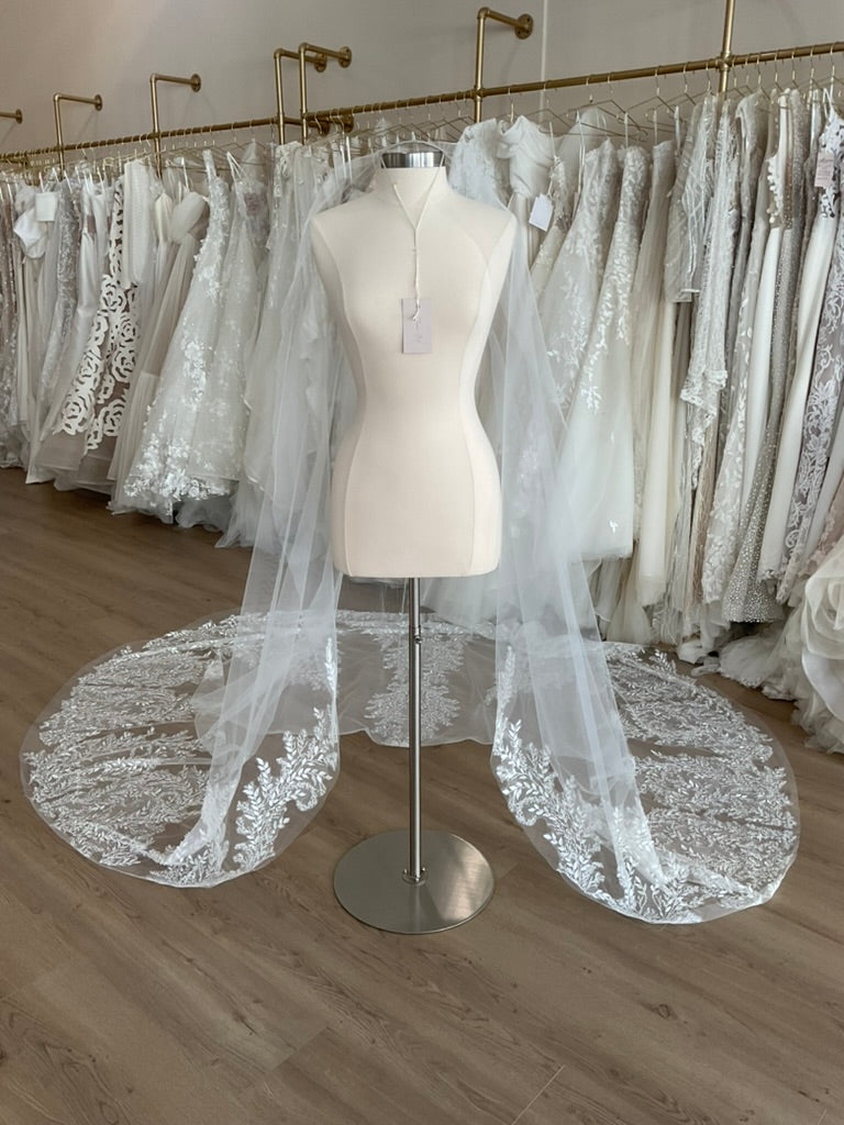 Pnina tornai veil price deals