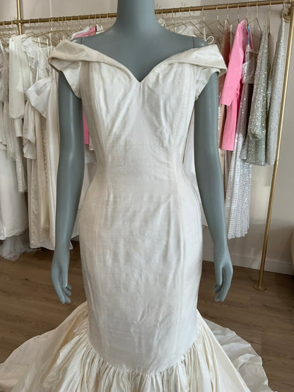 Sarah Whitworth - Vintage Mermaid w/veil (8)