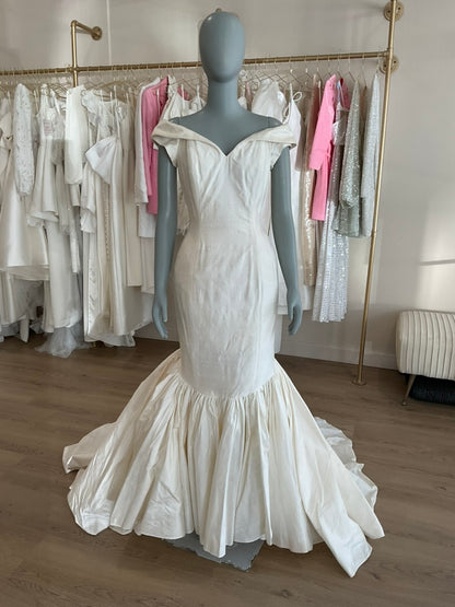 Sarah Whitworth - Vintage Mermaid w/veil (8)