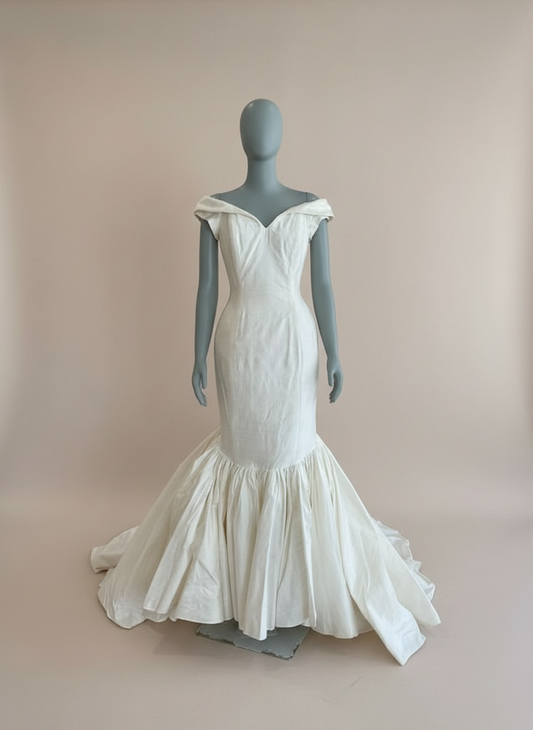 Sarah Whitworth - Vintage Mermaid w/veil (8)