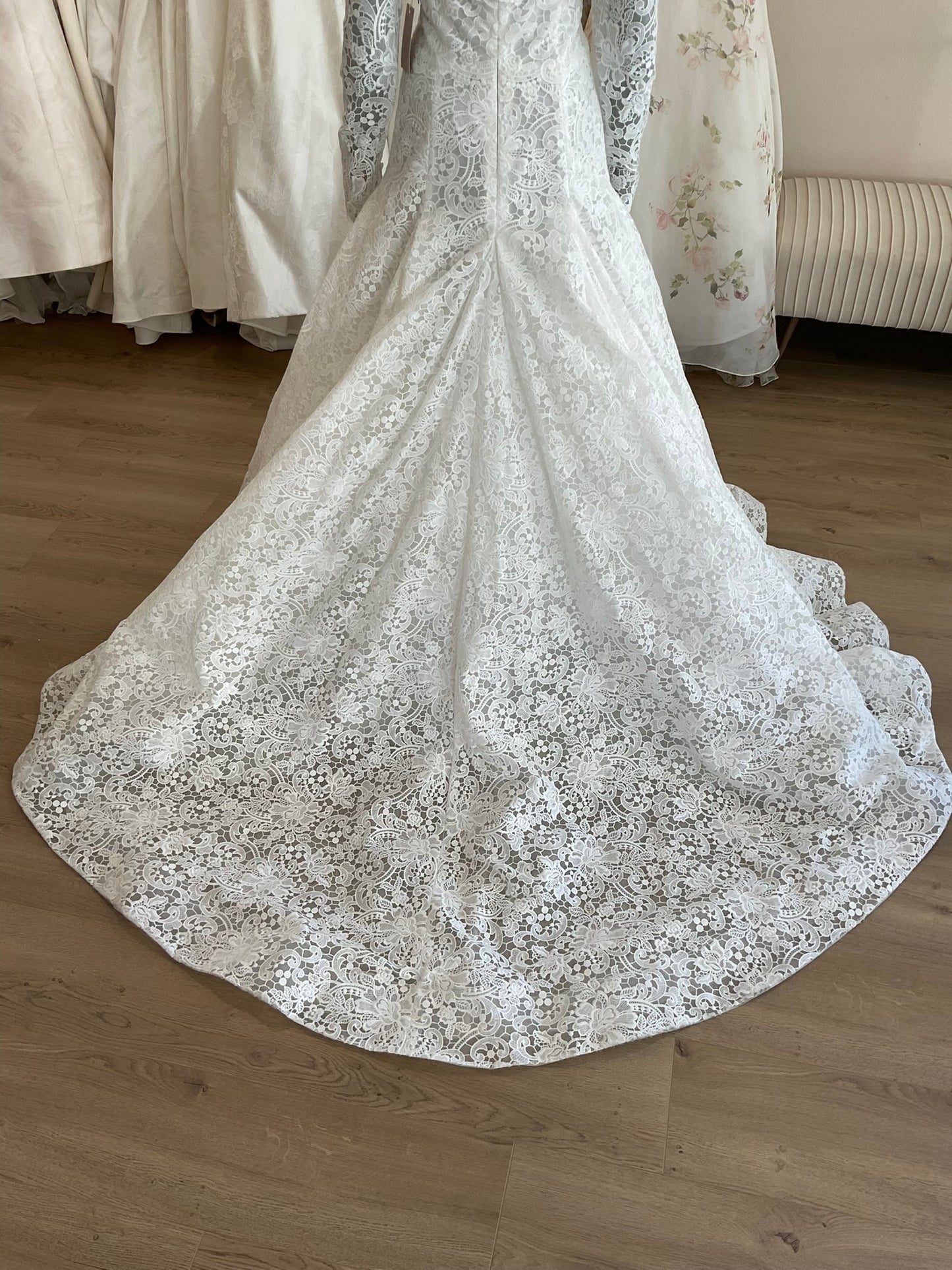 Bliss by Monique Lhuillier - BL 25 - 103 (10)