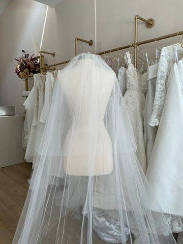 Custom Lace Bottom 2 Tier Veil (Cathedral)