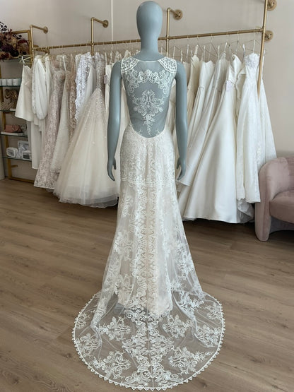 Claire Pettibone - Iris (10)