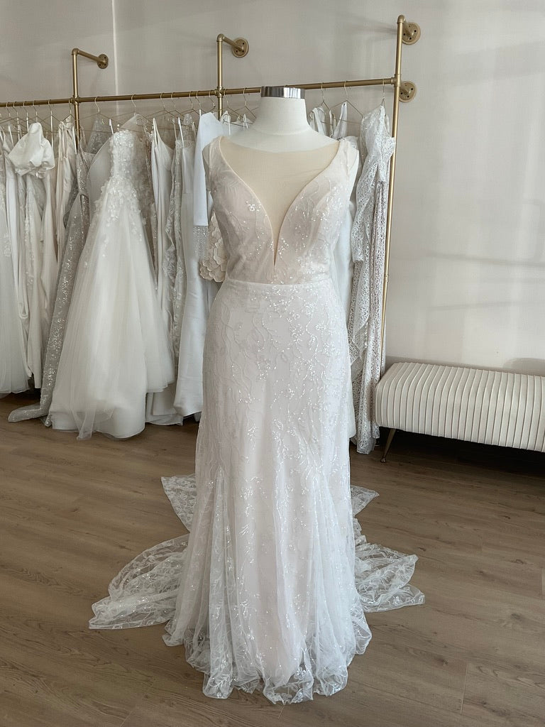 Studio Levana - Azalea w/ sleeves (20)